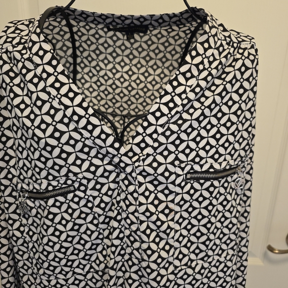 Adrienne Vittadini Monochrome Geometric Blouse